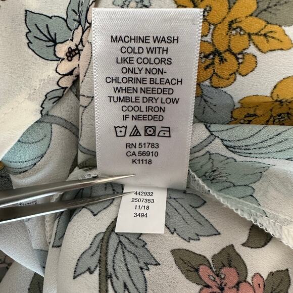 Maurices Dress Blouse WMNS L Pullover Floral Cream Short Sleeve Top Round Neck - Picture 7 of 7